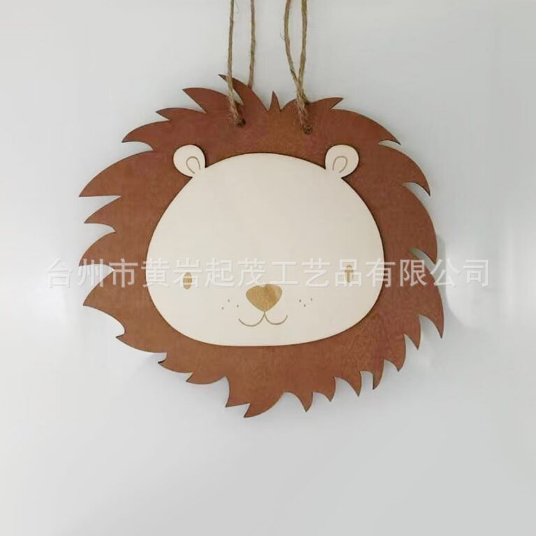 Infant Baptism Wooden Craft Hot-selling Lion Pendant